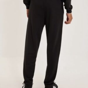  Men's Minimalist Hoodie: Clean Lines, Casual Cool